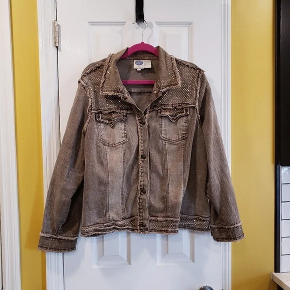 DG2 by Diane Gilman brown denim jacket with bling - Picture 1 of 11